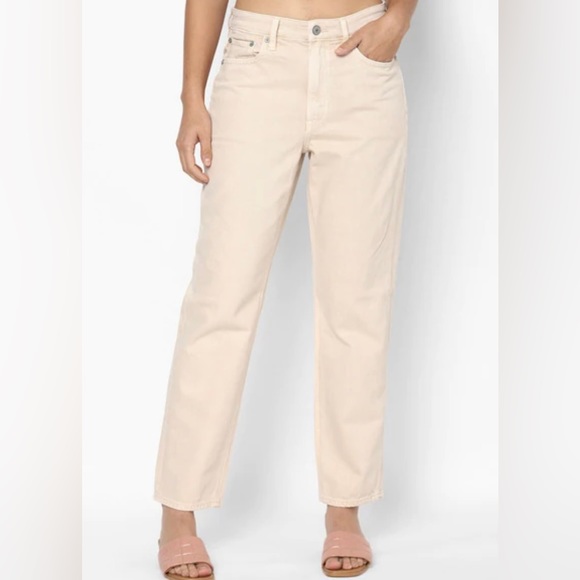 American Eagle | High-Rise Straight Fit Jeans - Picture 5 of 5